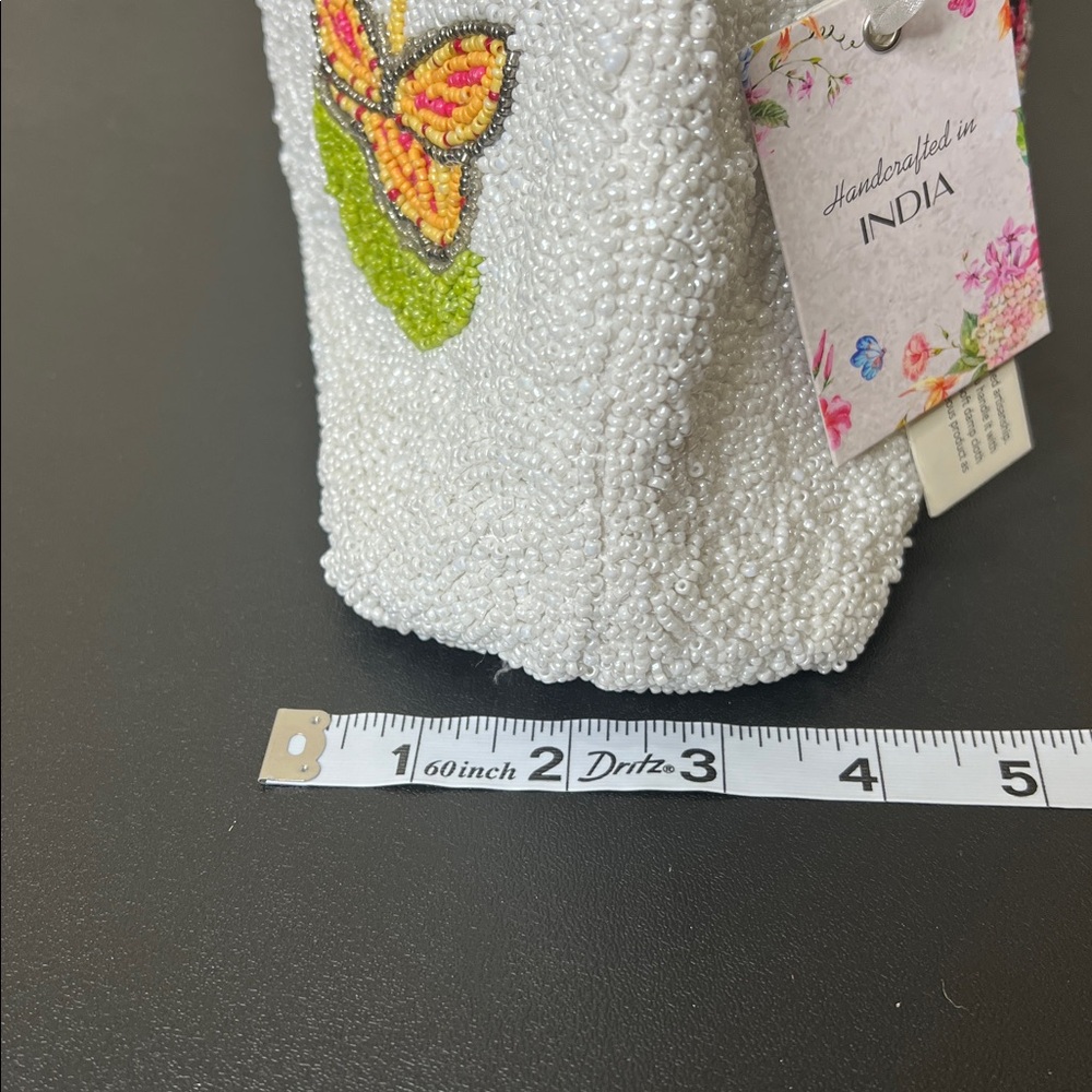 From India To You | Farmers Market Beaded Flower Truck Butterfly Bag 💐🦋🛻 - Picture 12 of 13